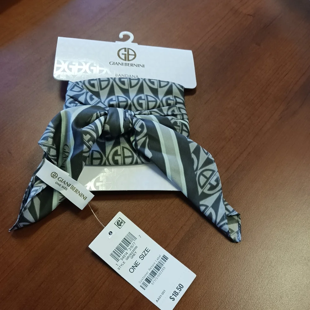 Giani Burnini Scarf